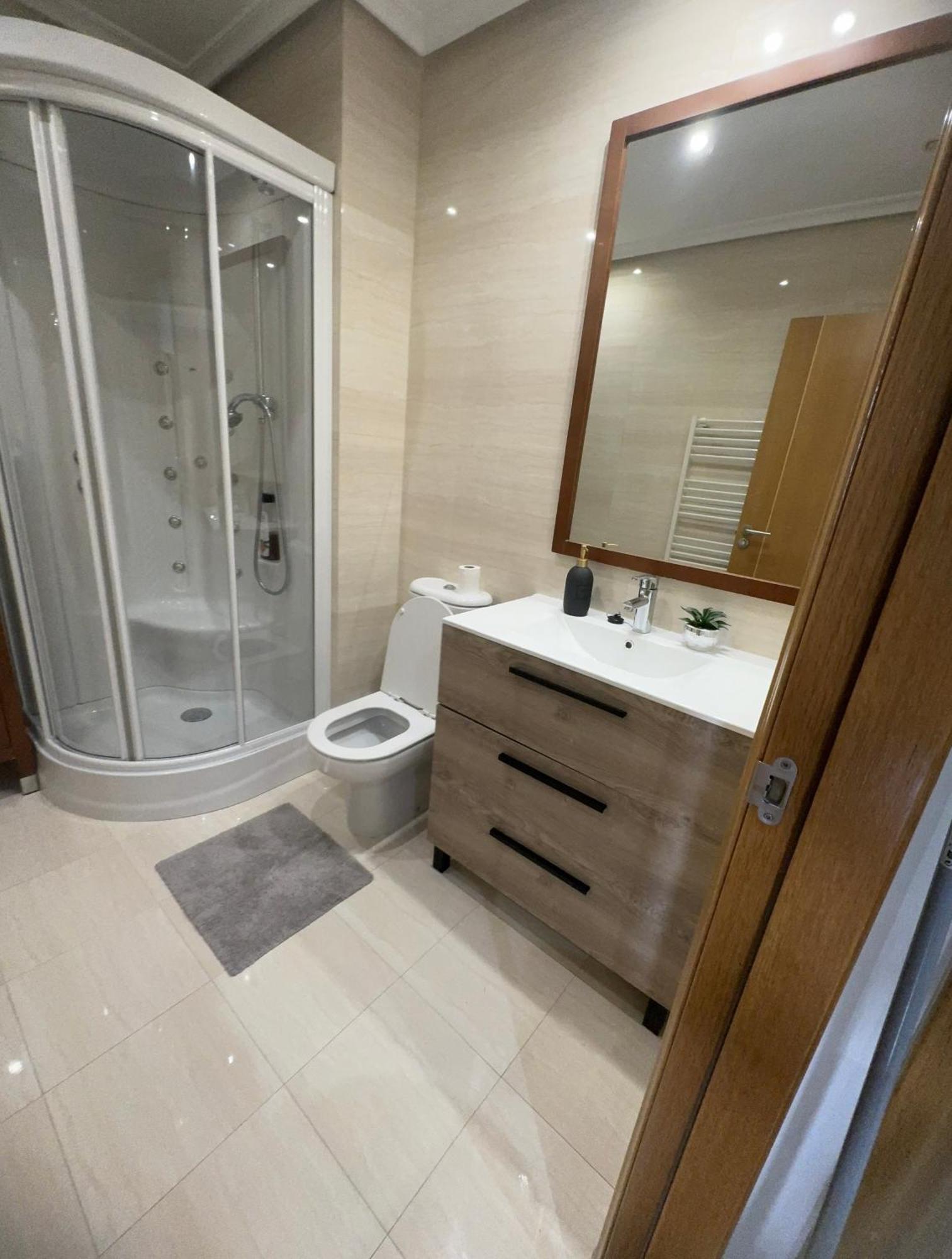 Habitaciones De Lujo Con Hermosas Vistas A La Cuidad Burgo Exterior foto