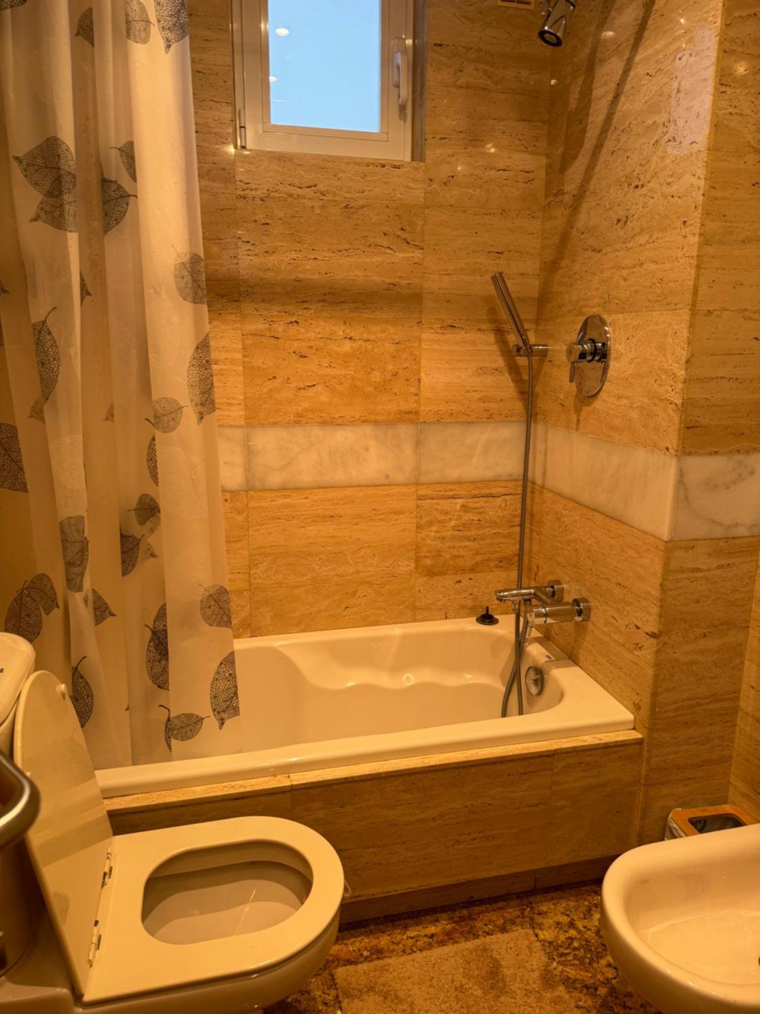 Habitaciones De Lujo Con Hermosas Vistas A La Cuidad Burgo Exterior foto